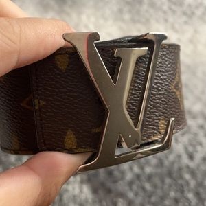 Louis Vuitton mens reversible belt
